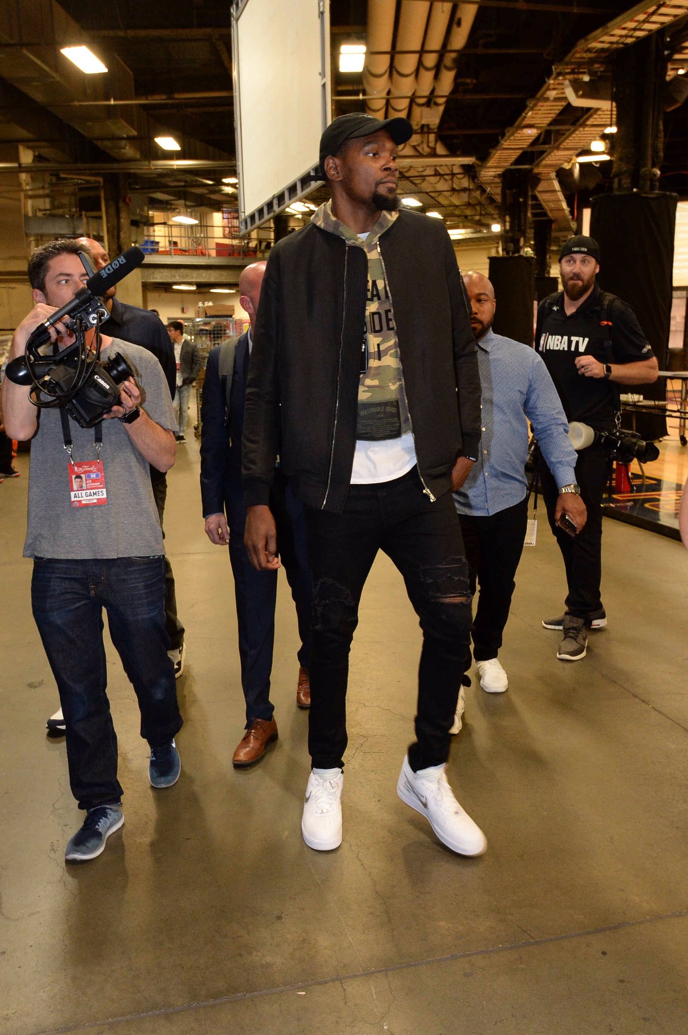 锁定一位顶 锁定一位顶