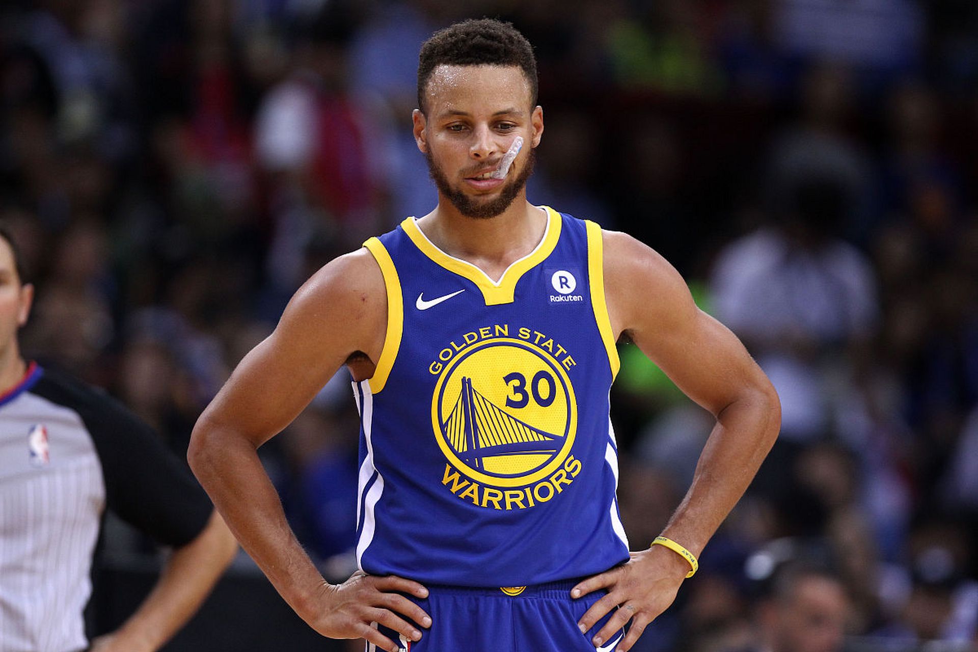 谁更强硬 谁更强硬